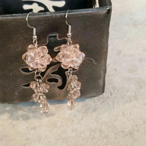 Swingy Diva Pink Glass Bicone Beads Earrings - Picture 4 of 4